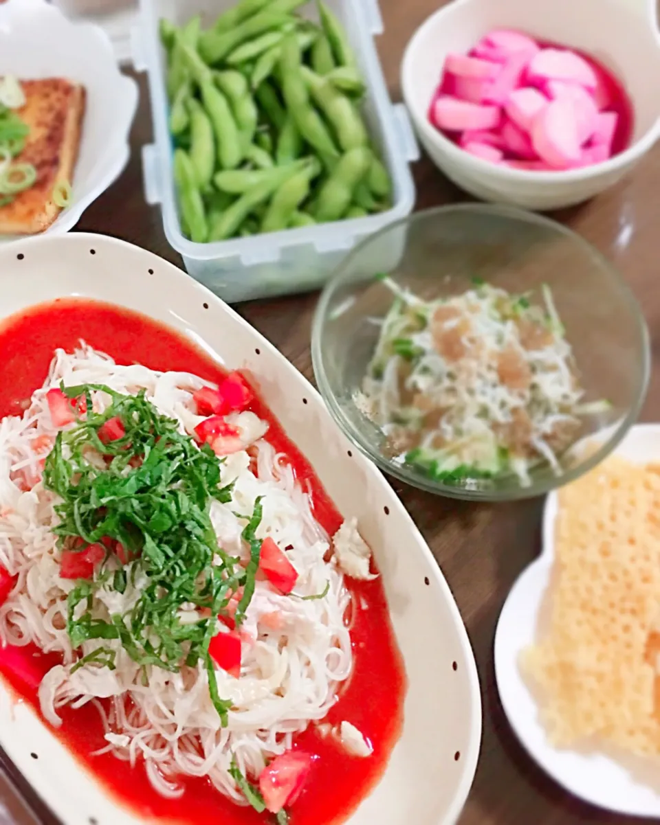 トマトとキムチの素麺❤️|あけさんさん