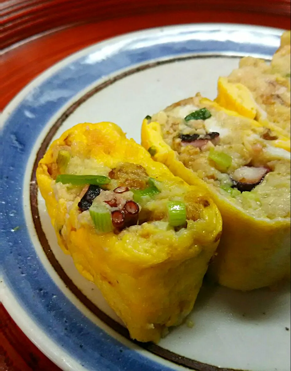 タコと葱入りの長芋焼きの卵巻き|あらいぐまのしっぽさん