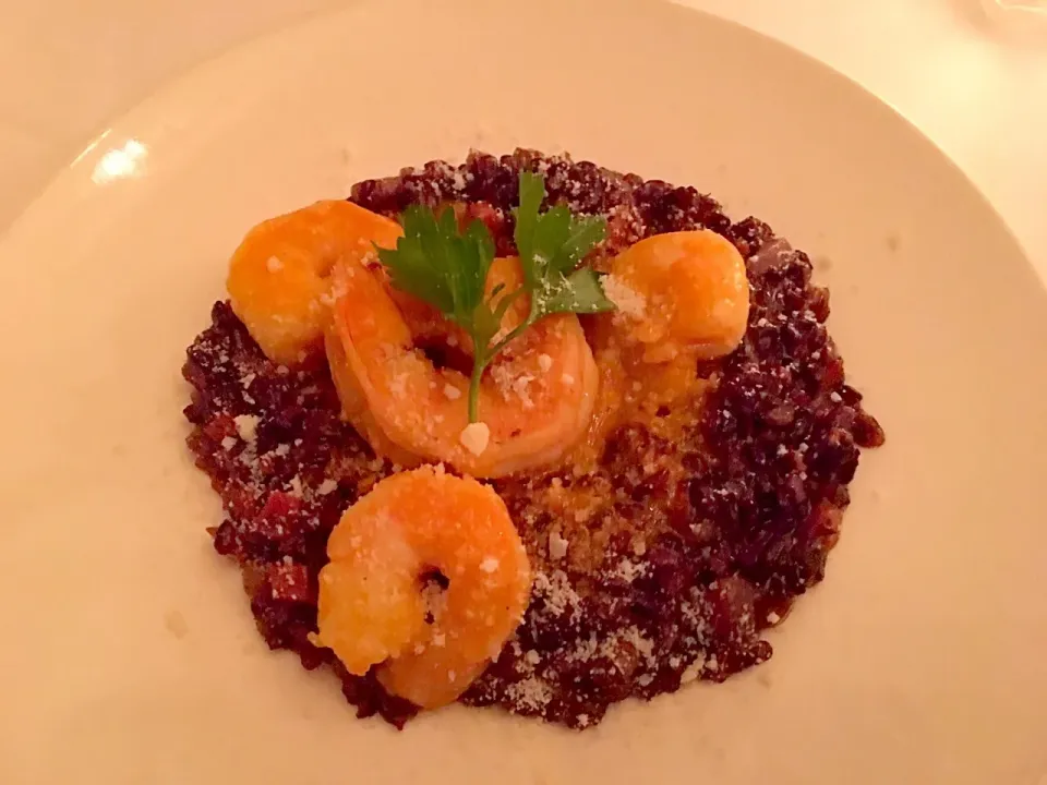 Snapdishの料理写真:Tiger shrimp with purple risotto|HLさん