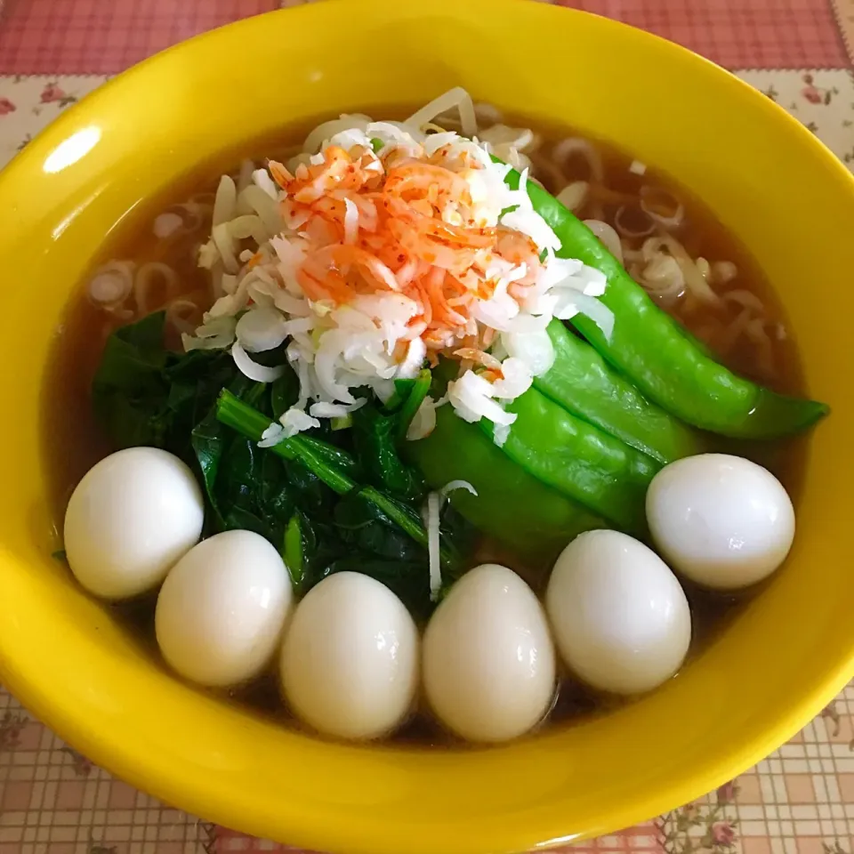 Snapdishの料理写真:幸せの黄色いどんぶりde煮干醤油ラーメン🍜|＊ゆみしぼり＊さん