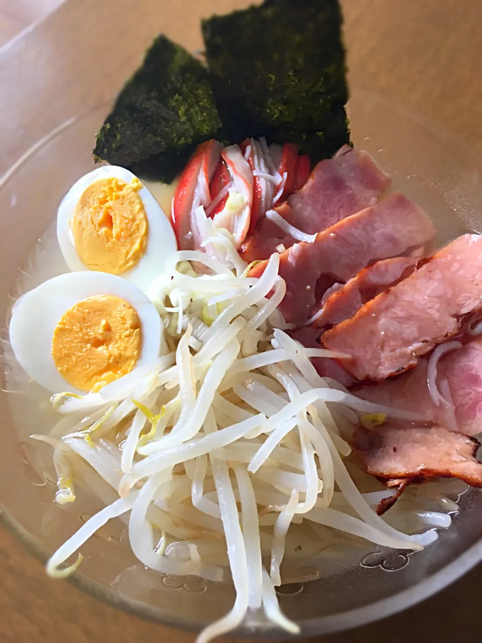 Snapdishの料理写真:冷やし塩ラーメン|あやちんさん