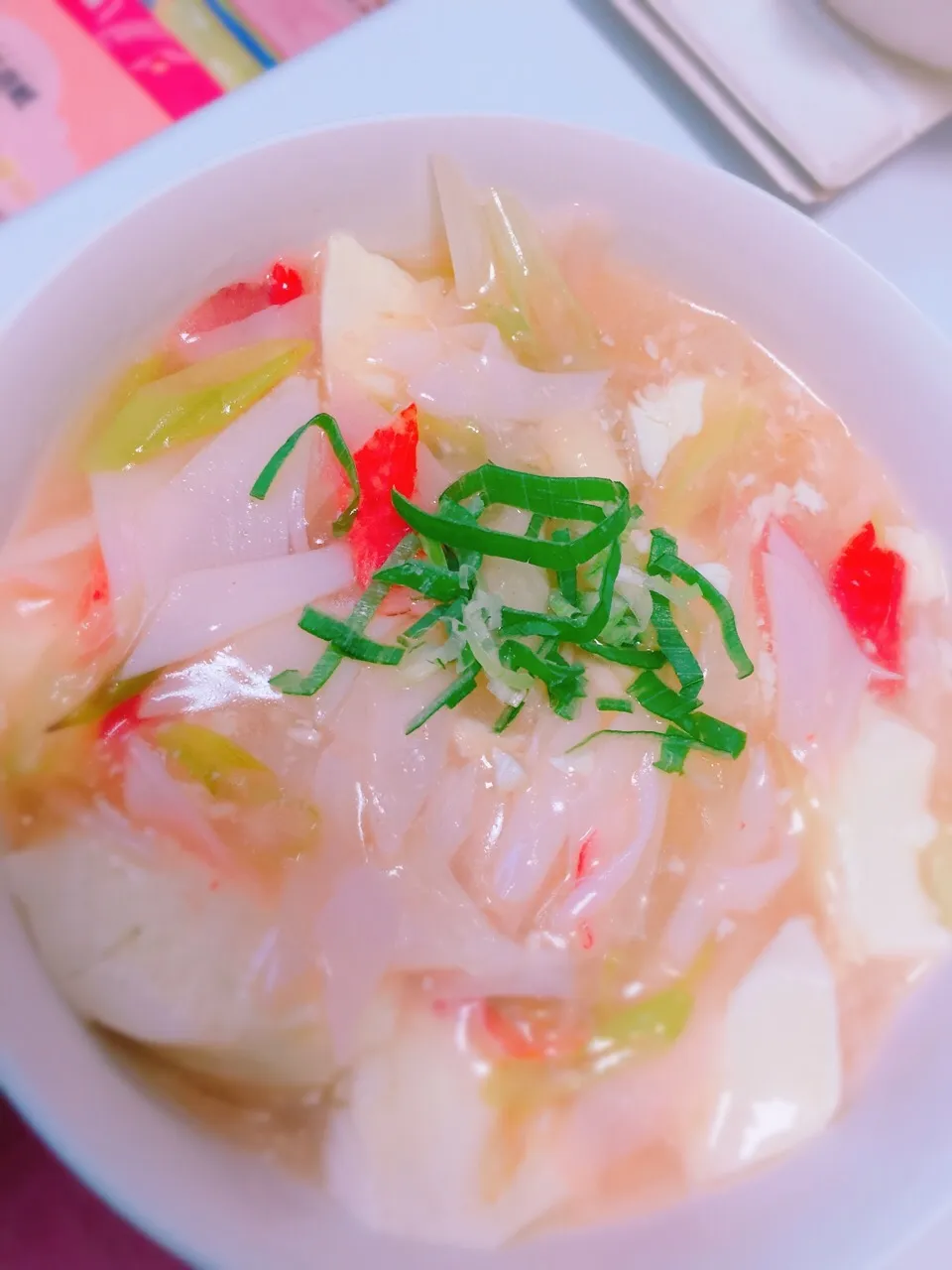 Snapdishの料理写真:おぼろ豆腐のカニカマあんかけ
#おぼろ豆腐 #かにかま #あんかけ|えりさん