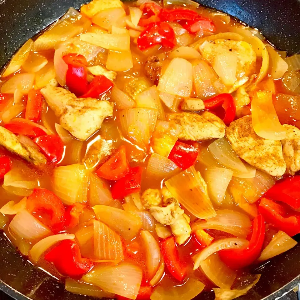 鶏肉とパプリカのカレー蒸し煮|tada-fさん