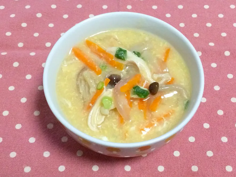 鶏肉と野菜たっぷり玉子スープ|ゆぴさん