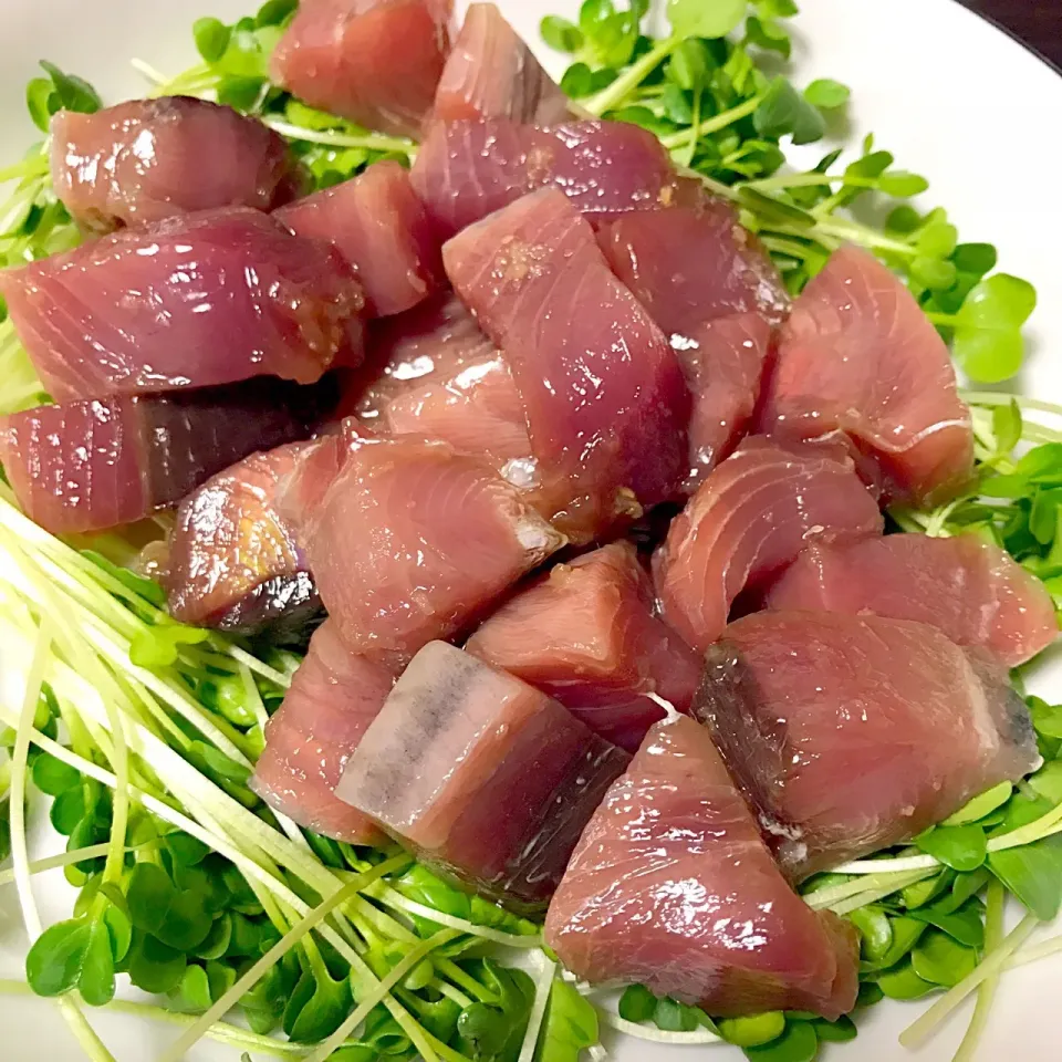 Cedro🍋さんの料理 生かつお、塩麹で漬けマリネ  
💓オイルマリネしてないのに 
このねっとり感💓|Asamiさん