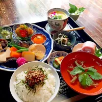 Snapdishの料理写真:ごはん屋棉の花 季節の御膳|あつこさん