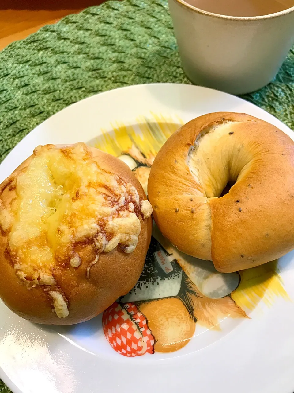 ベーグル〜💕
うぐいす餡とハムチーズ|ひななぎさん