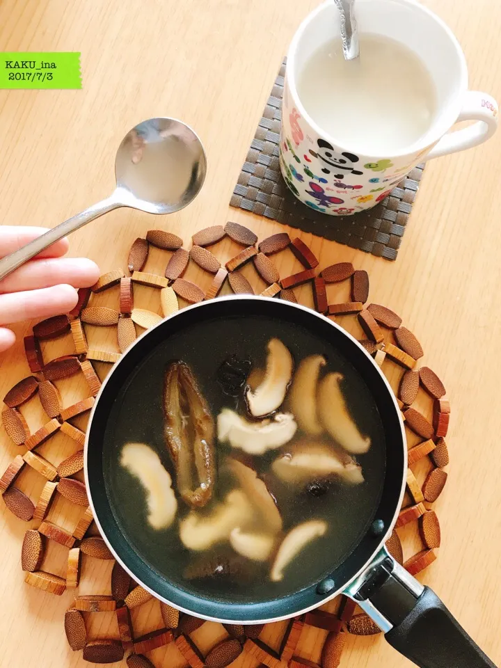 栄養スープ😋*ナマコ&椎茸*|カクの中華流🌱さん