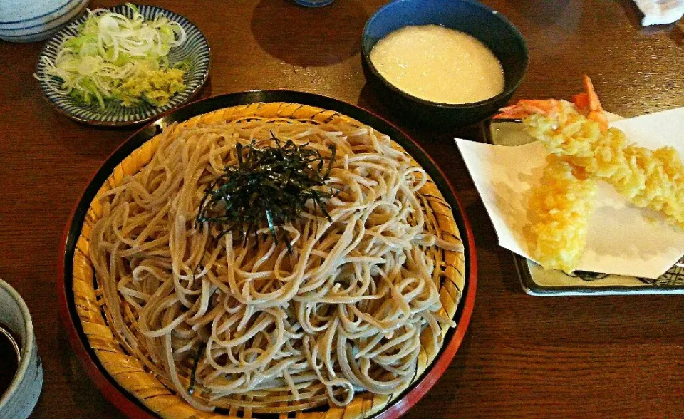 Snapdishの料理写真:Soba noodles くるまや 海老天ざるそば 安曇野|まめさん