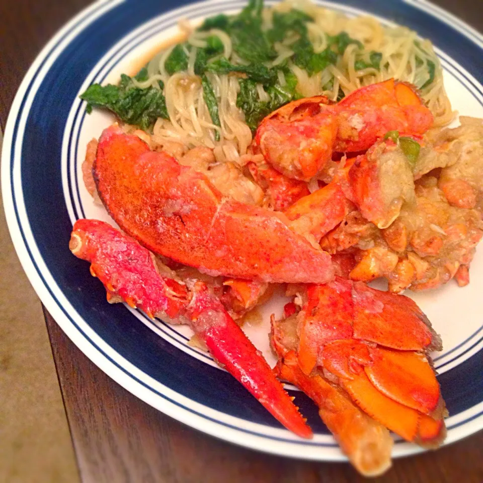 A half lobster with Thai noodles.|SPJWUさん