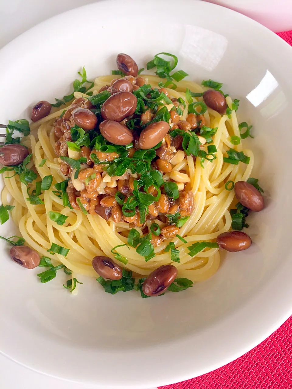 納豆スパゲティ🍝茶豆のみじん切り、生卵入り(￣▽￣)|はみちゃんさん