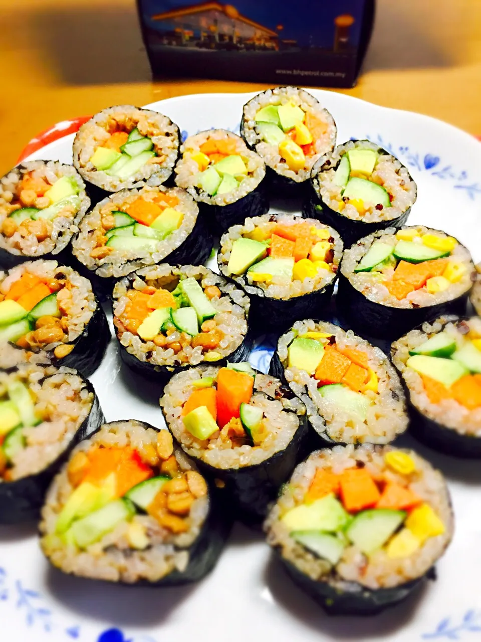 Snapdishの料理写真:Veggie sushi for dinner🥒🥕🍚|Berry Berriesさん