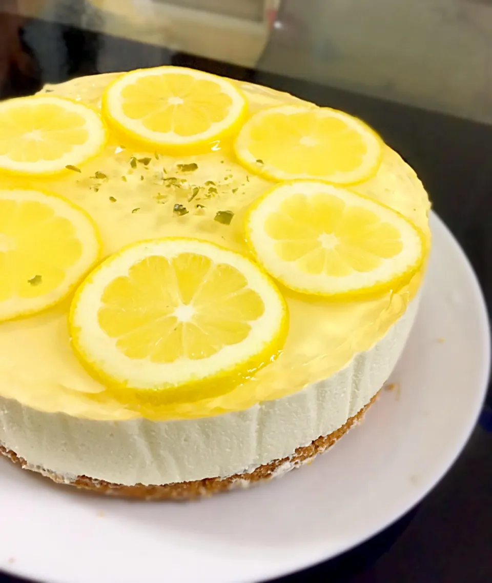 レモンカードのレアチーズムースケーキ🍋|休日限定ままさん