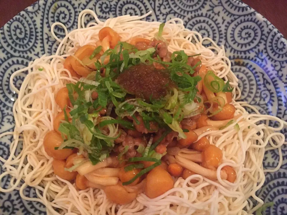 なめこと納豆の豆腐麺|ラーメンの小池さん