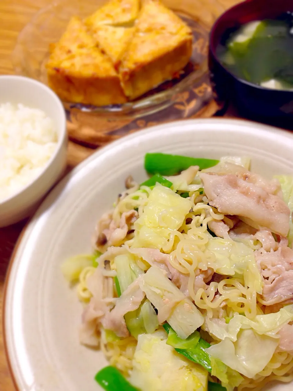 2017/07/04 インスタントラーメンで塩焼きそば、厚揚げの味噌マヨ焼|kykyさん