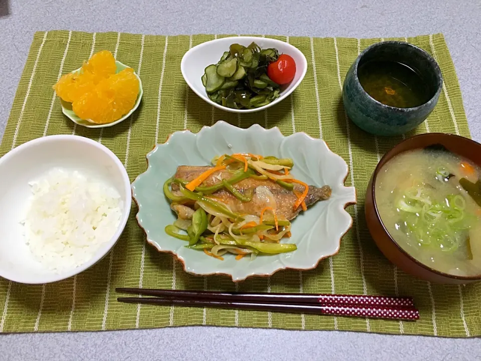 イワシの南蛮漬け
きゅうりとわかめの酢の物
味噌汁
甘夏|ゆーみんさん