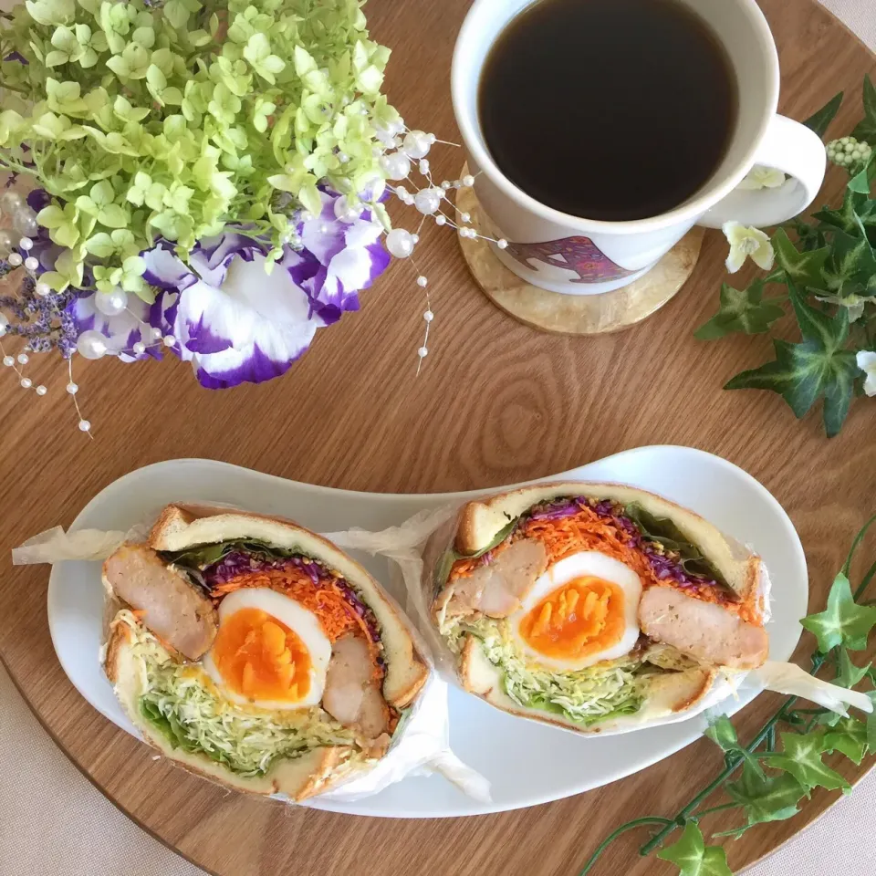 Snapdishの料理写真:7/5❤︎照り焼きチキン&半熟たまごお野菜たっぷりサンド❤︎|Makinsさん