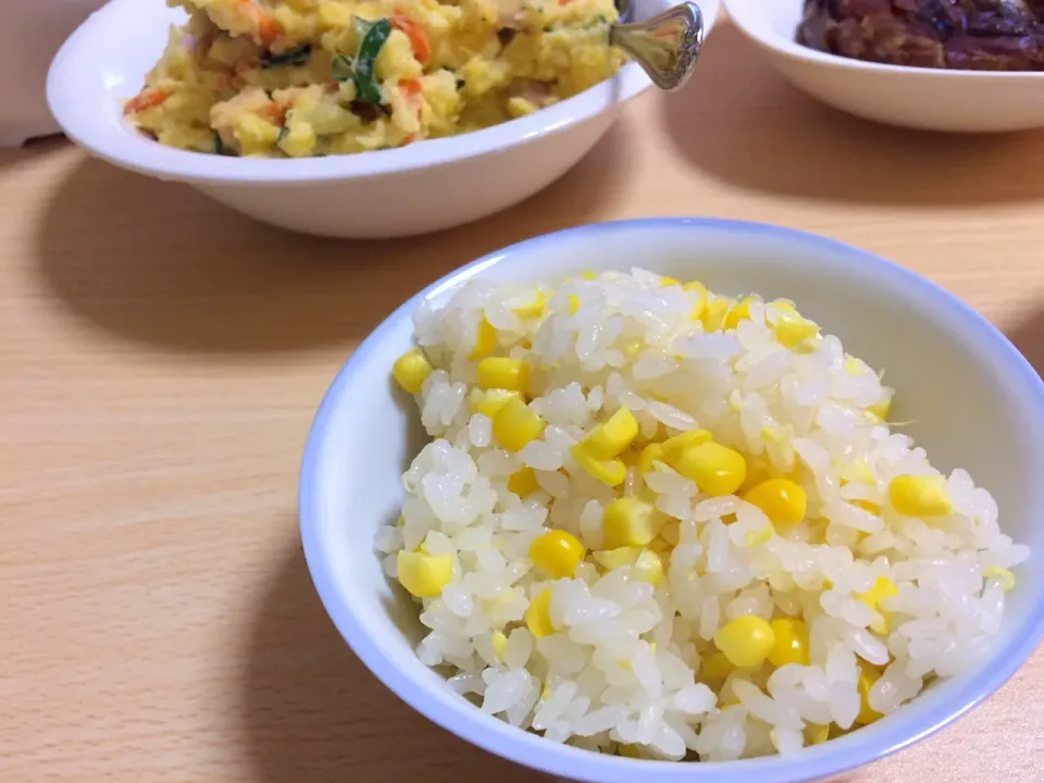 今夜は、もろこしご飯です🌽|ayaさん