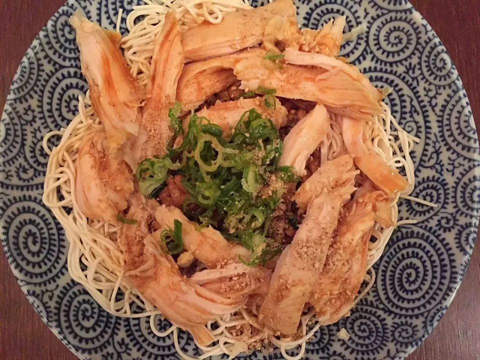 納豆と鶏のバンバンジー風豆腐麺|ラーメンの小池さん