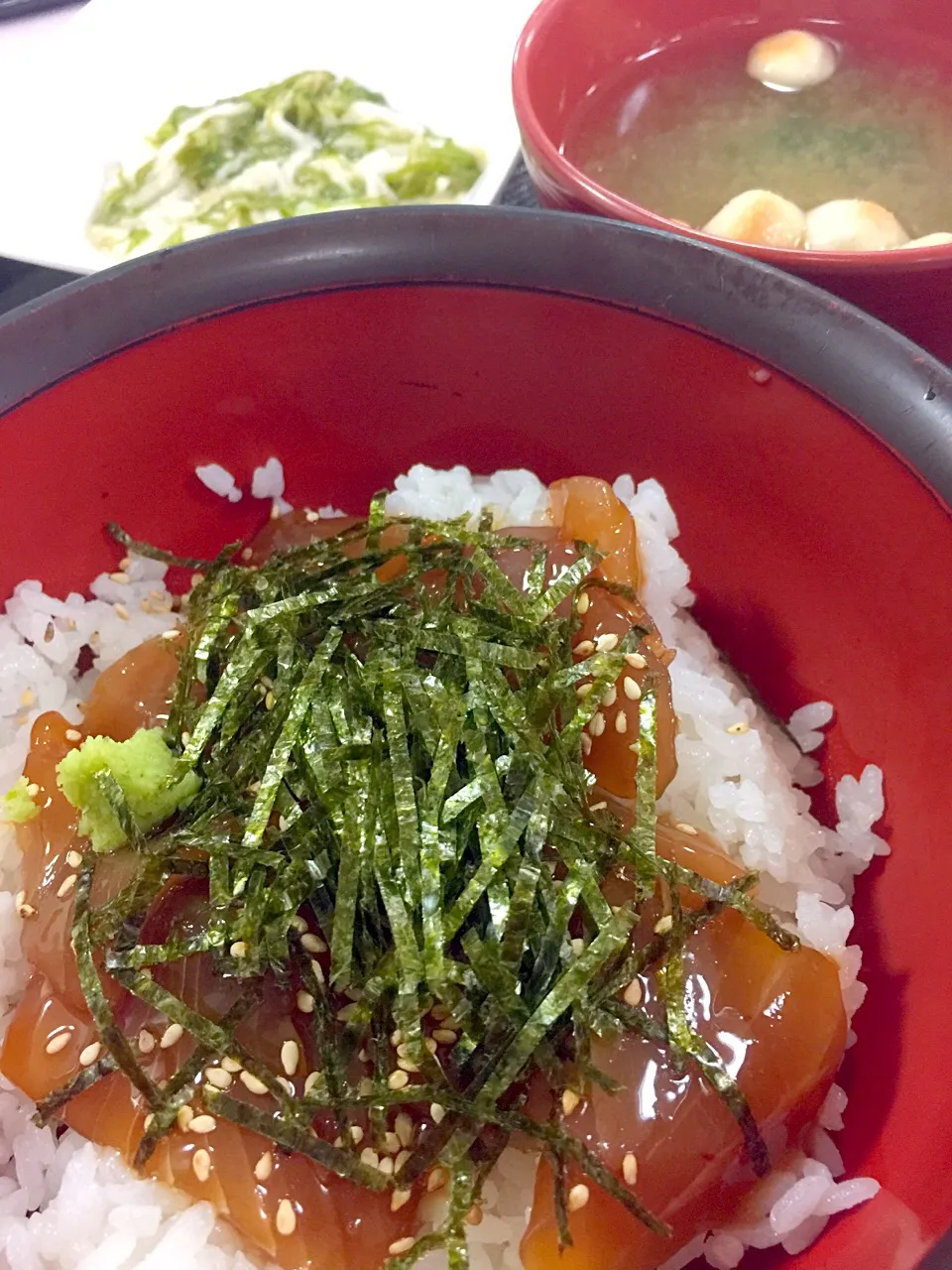 大学病院の「マグロの漬け丼」🏥|ま〜てぃんさん