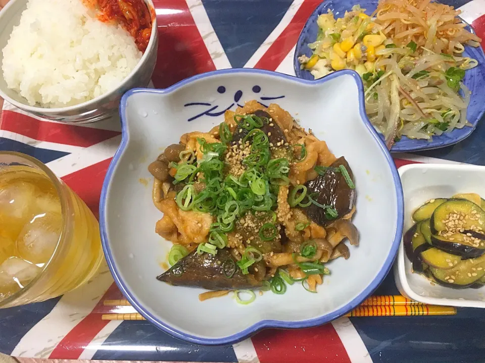 Snapdishの料理写真:豚肉となすの味噌炒め、ナムル.もやしキムチ.キャベツコーン鯖缶サラダ🌽、なすのからし和え🍆🍆🍆|くろねこっく🐈‍⬛さん