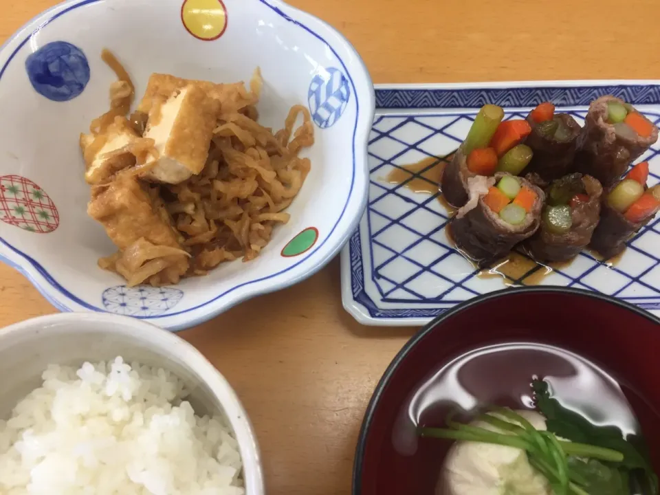 Snapdishの料理写真:牛肉の野菜巻き、切干大根と厚揚げの炒め煮、茶巾豆腐のお吸い物。|furu0629さん