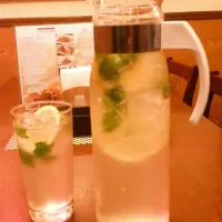 Snapdishの料理写真:limonada de casa|jose Cobataさん