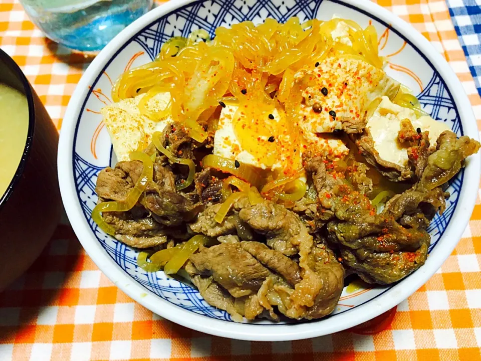 豆腐ばっかり❌豆腐たっぷりのビンボー❌ヘルシー牛丼|Masaaki Fukuyamaさん