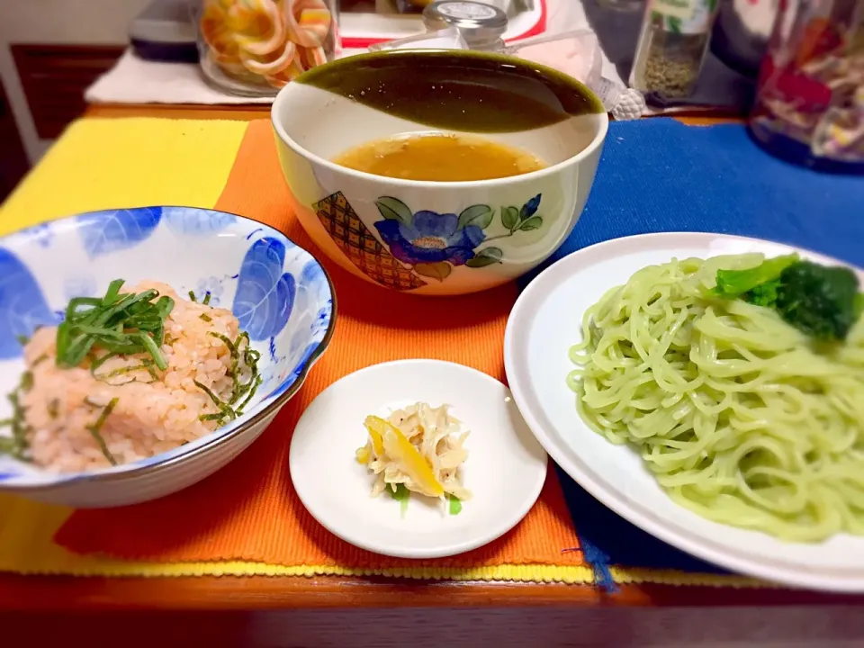 Snapdishの料理写真:翡翠麺！
つけダレは、ささ身と柚子茶と生姜、鰹だし味噌醤油(^^)💦

からし明太子ご飯！|Yukihiko Ishidaさん