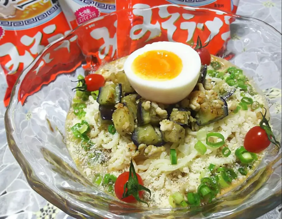 茄子とひき肉でイタリアン風冷やし味噌ラーメン
 #夏は冷やしてサッポロ一番|みるさん