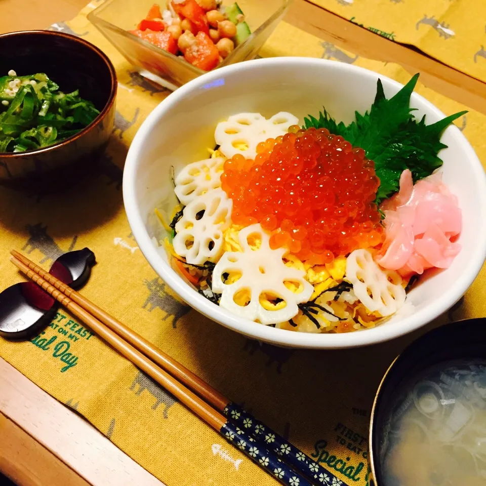 170629いくら丼！！どどーん|くぽさん