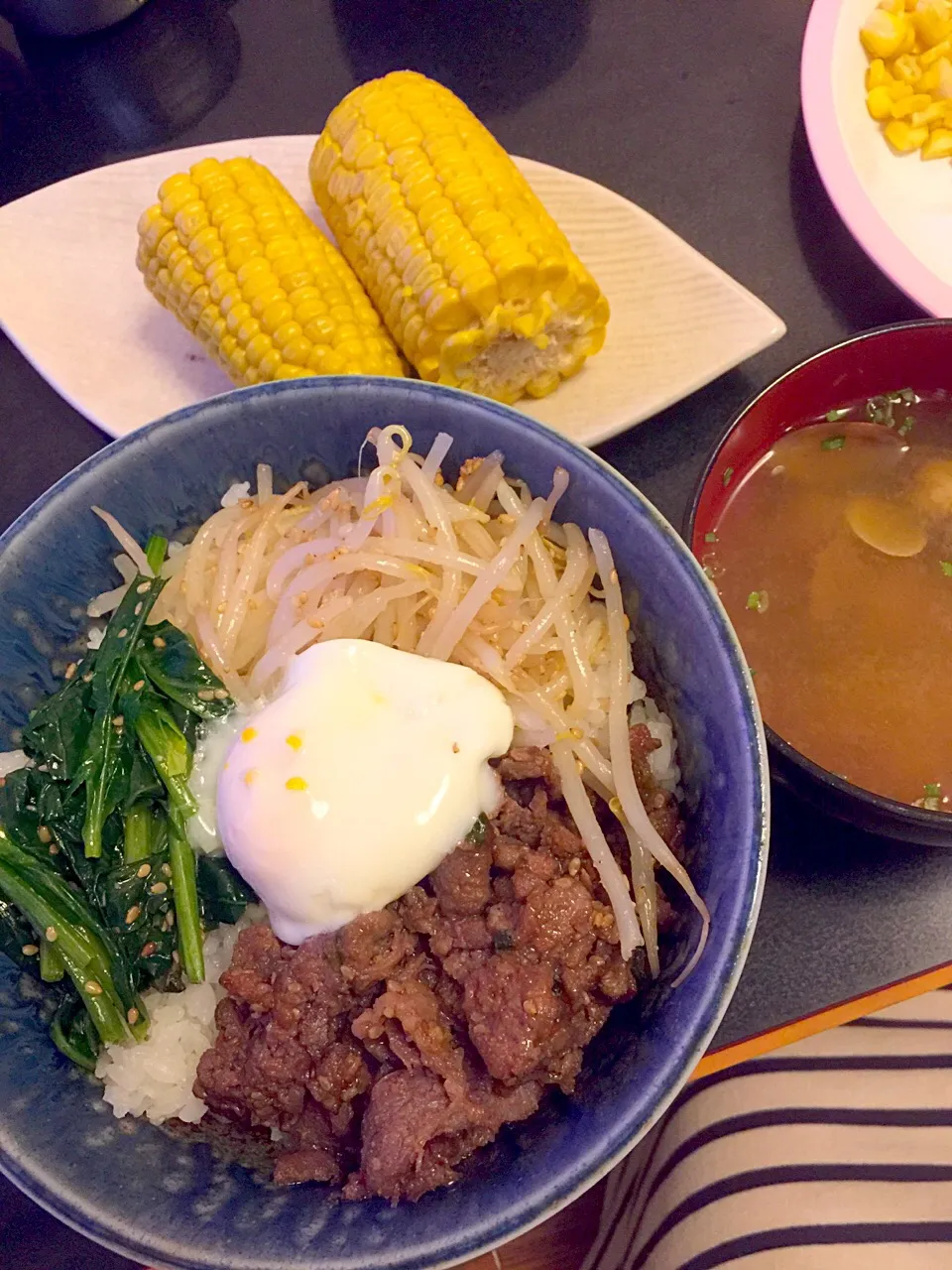 焼き肉丼 & アサリのお味噌汁 &茹でコーン|ぺろたんさん