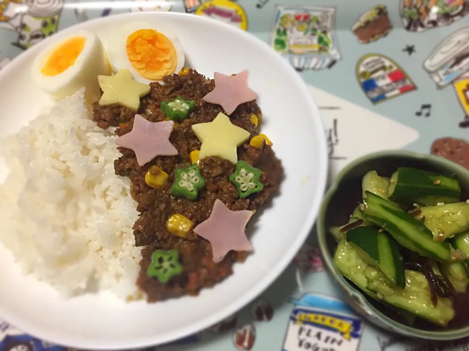 野菜たっぷり
七夕🎋キーマカレー⭐︎

叩ききゅうりナムル|まるちゃんさん