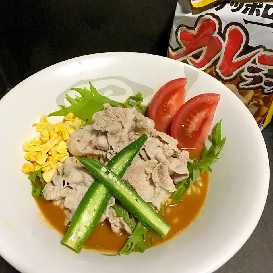 Snapdishの料理写真:冷製トマトカレーラーメン|黒澤 真生さん