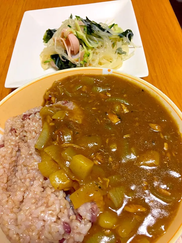 鯖缶カレーと春雨とワカメのサラダ|みかんさん