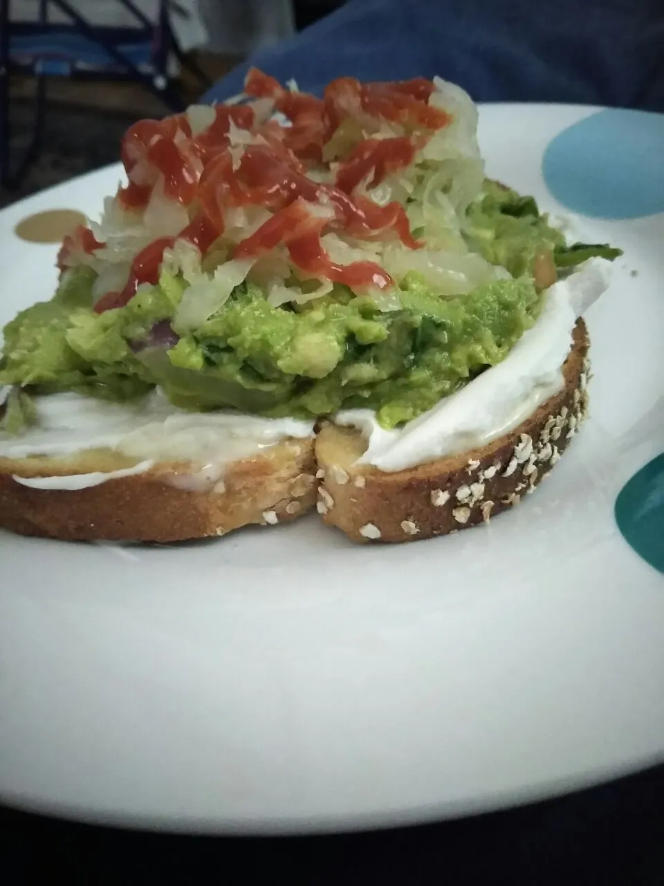 Avocado toast breakfast.|Polly Gelfusoさん