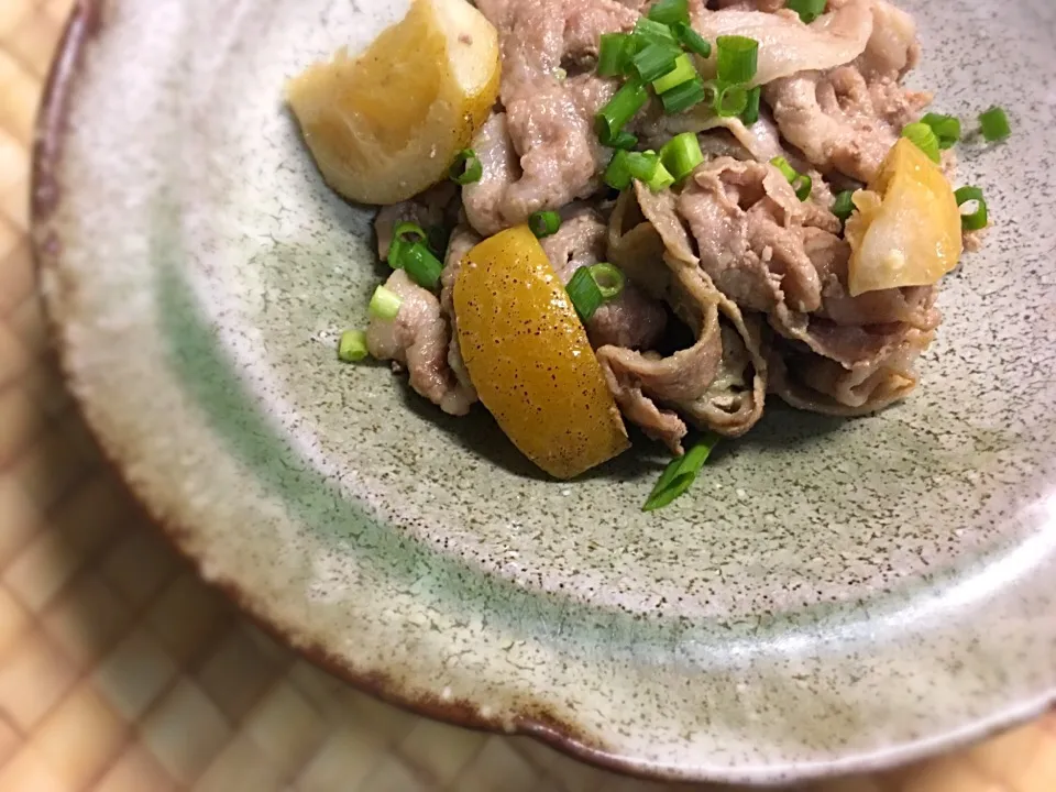 Snapdishの料理写真:キューピーマヨと塩レモン🍋だけで簡単焼肉🍴|Ryokoさん