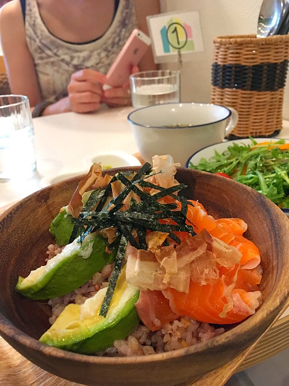 サーモンアボカド丼|沼澤宏幸さん