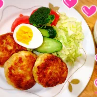 Snapdishの料理写真:豆腐ハンバーグ。|泡子さんさん