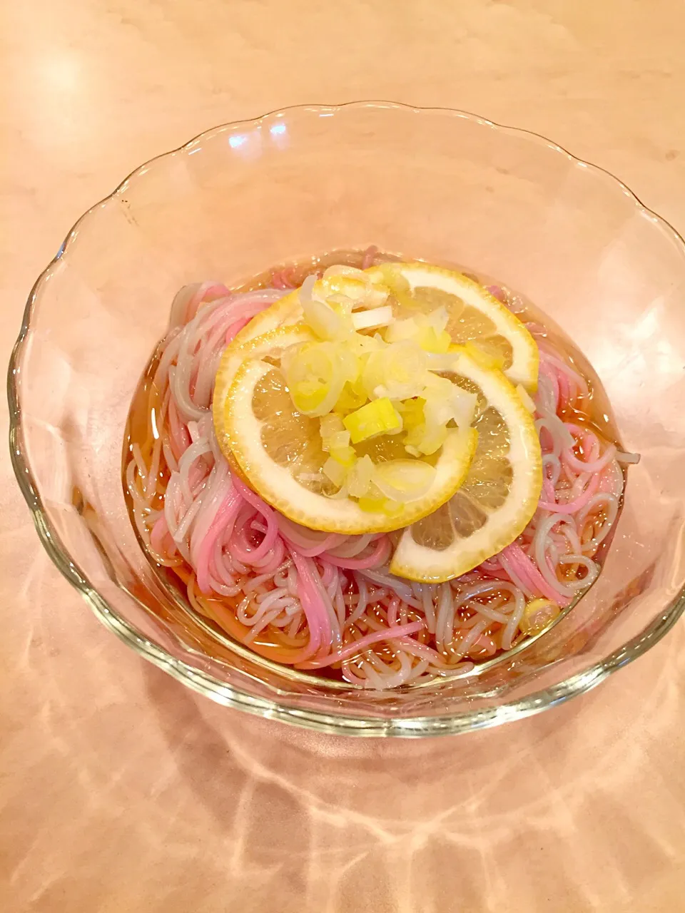 ぶっかけ三色素麺・レモンのせ🍋|さちこさん