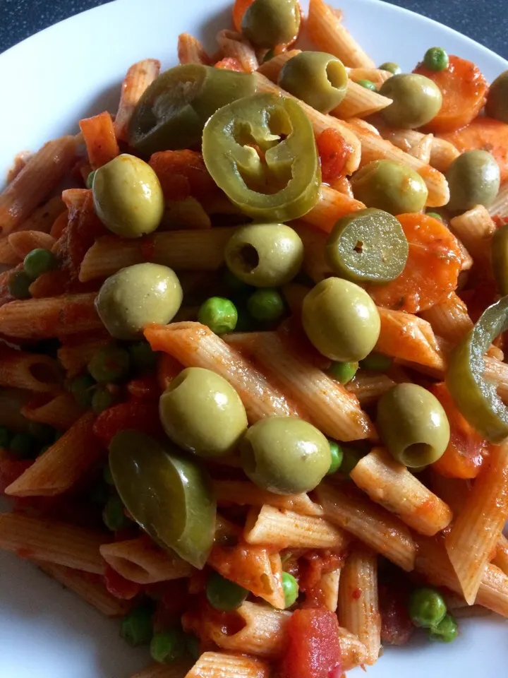 Carrot, pea & olive pasta|Nick Hiderさん