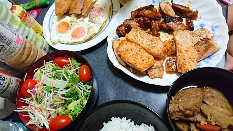 Snapdishの料理写真:セルフ♥ロコモコ丼|みほさん