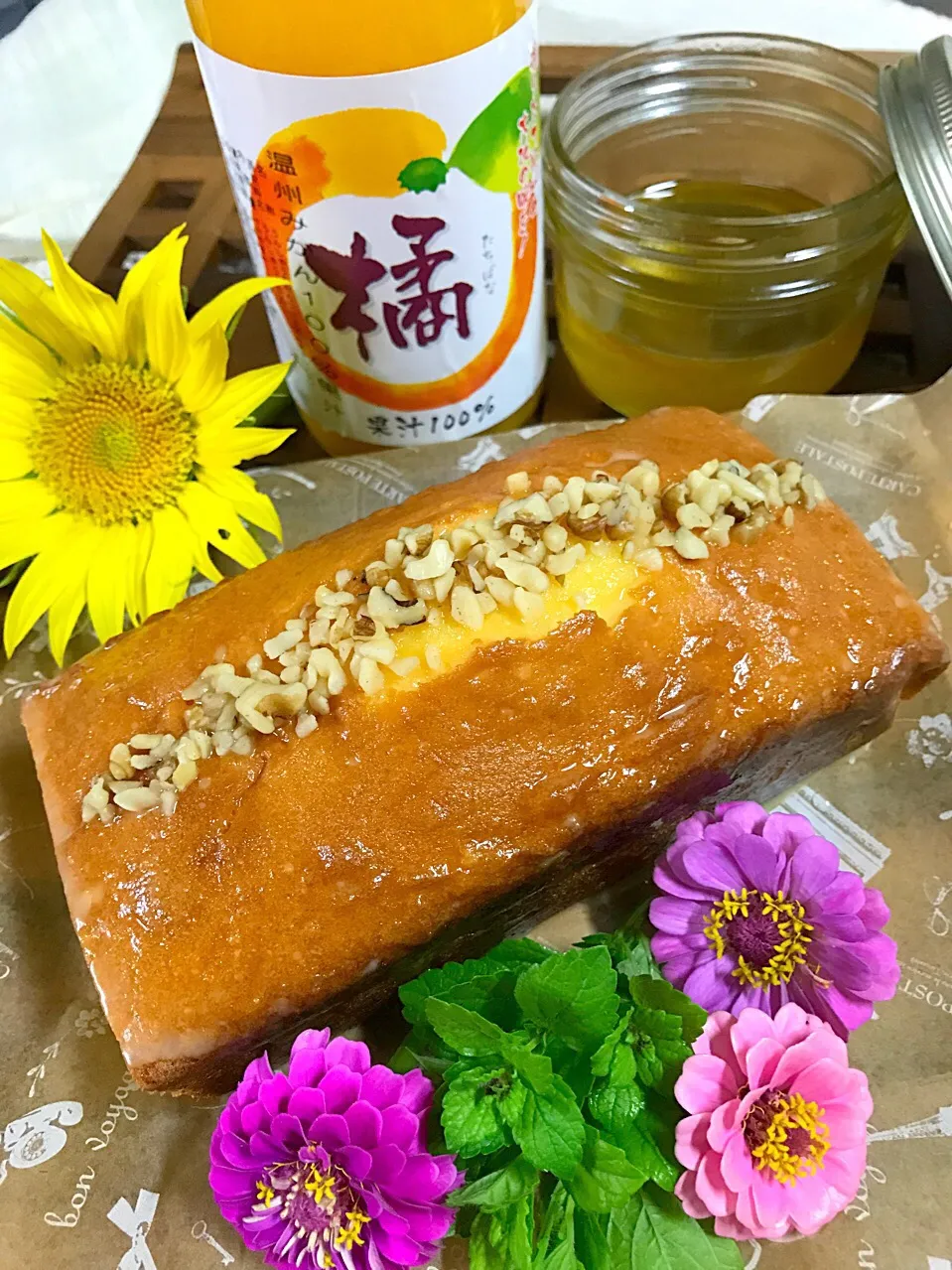 生ハチミツ みかんパウンドケーキ♪ 愛媛の🍊100％果汁とみかんの花蜜の希少な生ハチミツ🐝サラッとしてほんのりミカン味だよ💠#生ハチミツ|あまねこ🌿さん