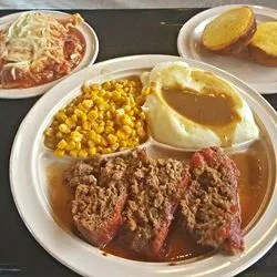 Pappa's Soul Food, Baton Rouge, Louisiana❤ #Lunch #Diner #Beef #Vegetable #Bread #Meat/Poultry|Alisha GodsglamGirl Matthewsさん