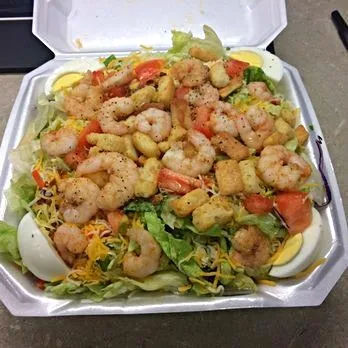 Snapdishの料理写真:Betty's Diner in Baton Rouge,  LA ⚜
 #Salad #Seafood #Lunch #Diner #Eggs|Alisha GodsglamGirl Matthewsさん