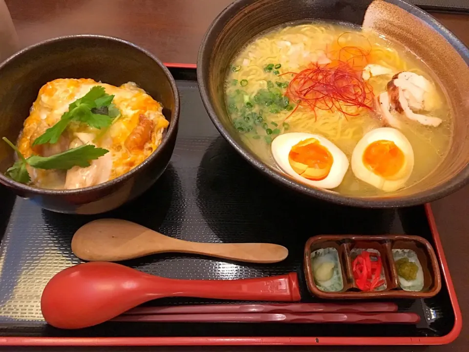 比内地鶏ラーメン&親子丼|Shino88さん