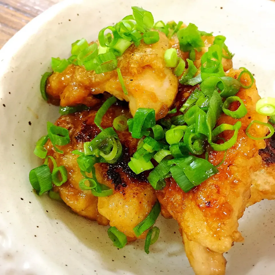 鶏モモ肉の照り焼き、ネギのせ‼️|アッツさん