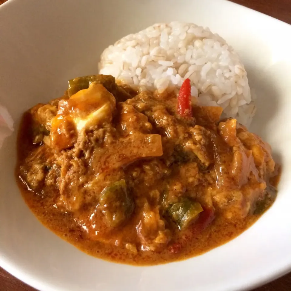 もち麦ご飯でプーパッポンカレー|マユマユさん