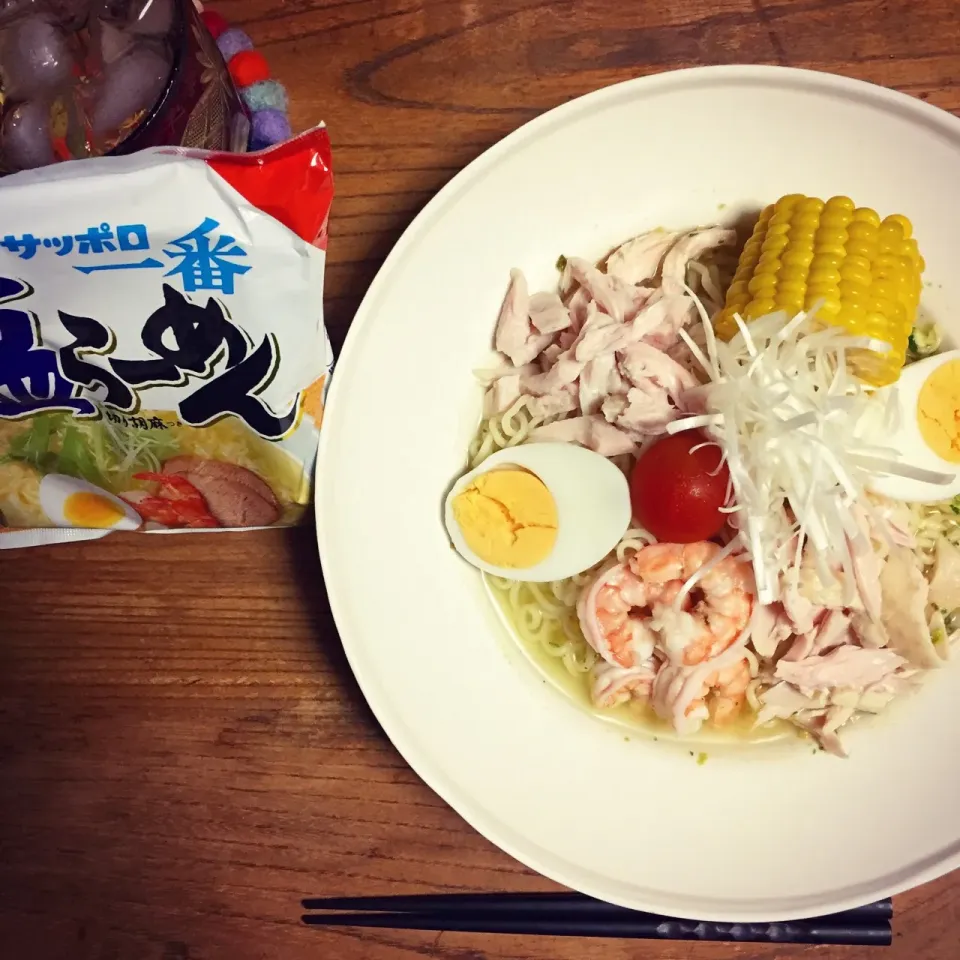 Snapdishの料理写真:#夏は冷やしてサッポロ一番塩ラーメン  #夏は冷やしてサッポロ一番|はーさん