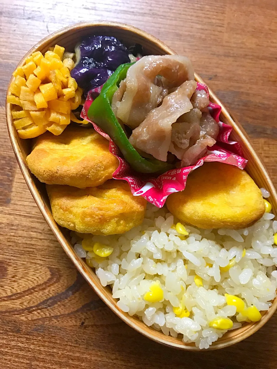 Snapdishの料理写真:トウモロコシご飯のお弁当|onixisさん